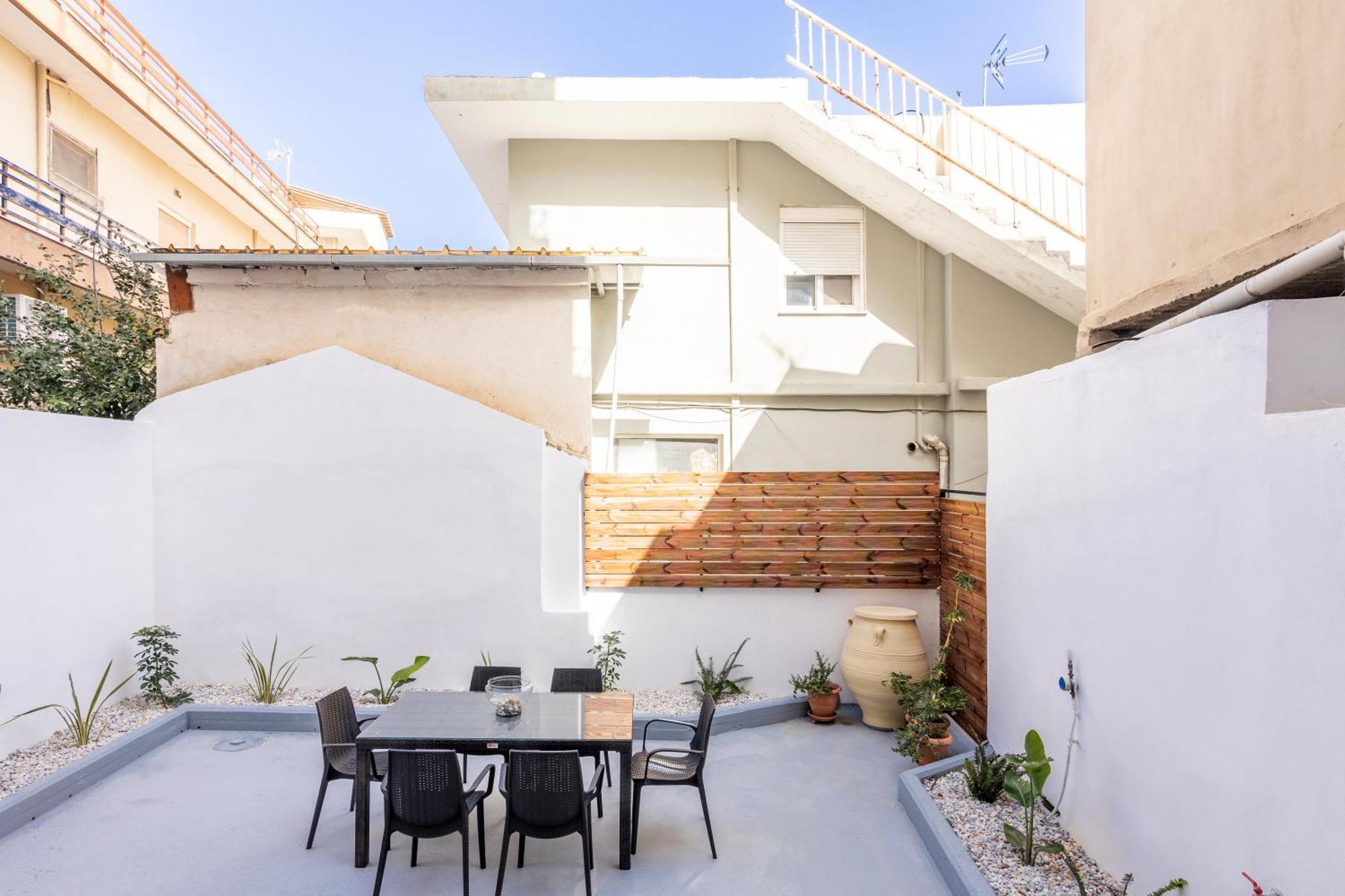Garden Luxury Apartment Iraklio Exterior foto